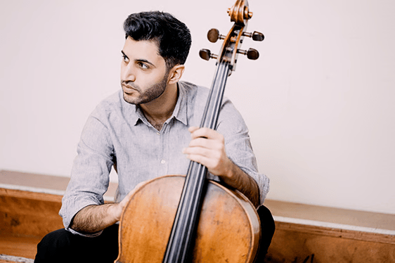 London Philharmonic Orchestra: Kian Soltani plays Dvořák